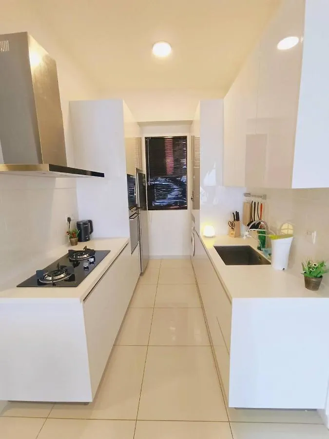 Beacon Executive Suite By Fantabulous Guest House George Town